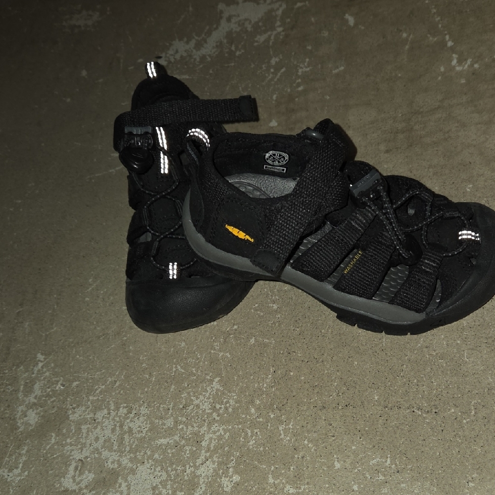 Keen Kids Black Sandals with Yellow Highlights